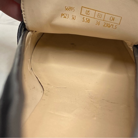 Stuart Weitzman Brenna Black Leather Loafer 5 1/2 B - Picture 12 of 14